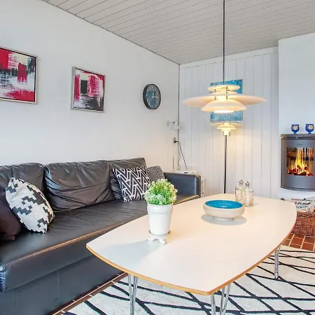 Holiday home Vi *